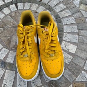 Nike Air Force 1 Yellow 40th Anniversary Size 7y/8.5 Women